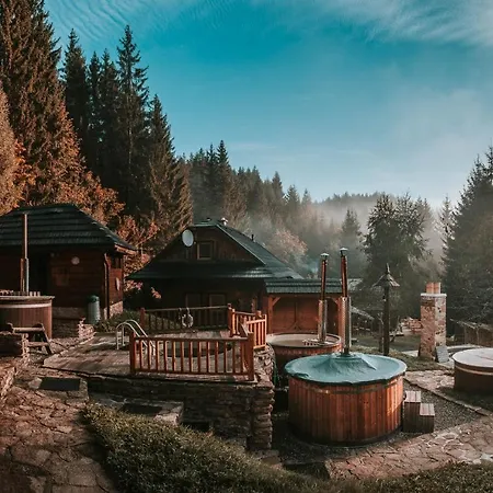 Aparthotel Sudopark - Ubytovanie V Dreveniciach V Lesoch Kysuc S Kupanim V Sudoch *